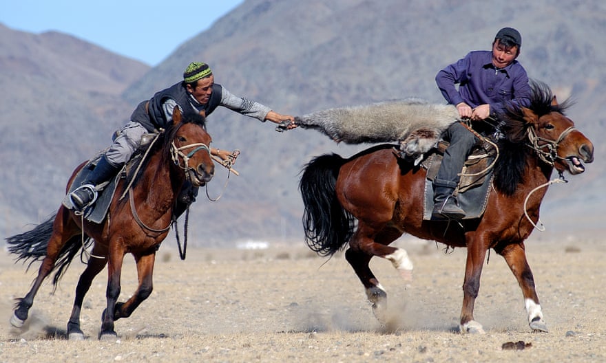 Tra le tradizioni equestri del Kazakistan: il Buzkashi e il Kyz-kuu | Viaggitribali