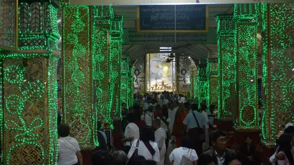 KYAUK TAW GYI PAGODA festival