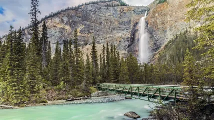 Takakkaw Falls, Yoho National Park, Field, British Columbia, Canada