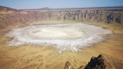 Wabah Crater 1 (Media)