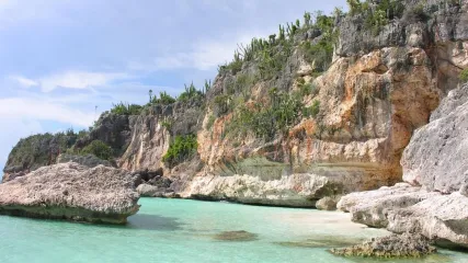 3 Bahia de Las Aguilas