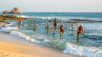 PESCATORI SU PALI