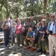 Foto di gruppo di turisti italiani in Etiopia con la guida locale